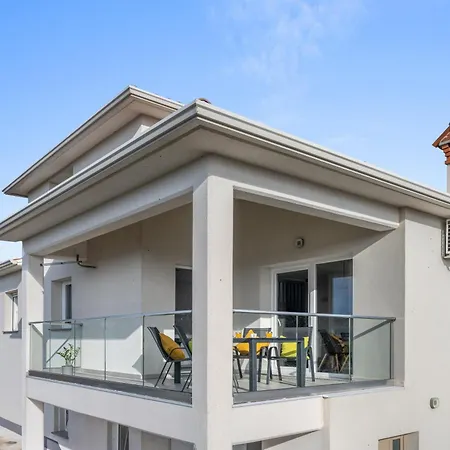 Vista Apartment Trget